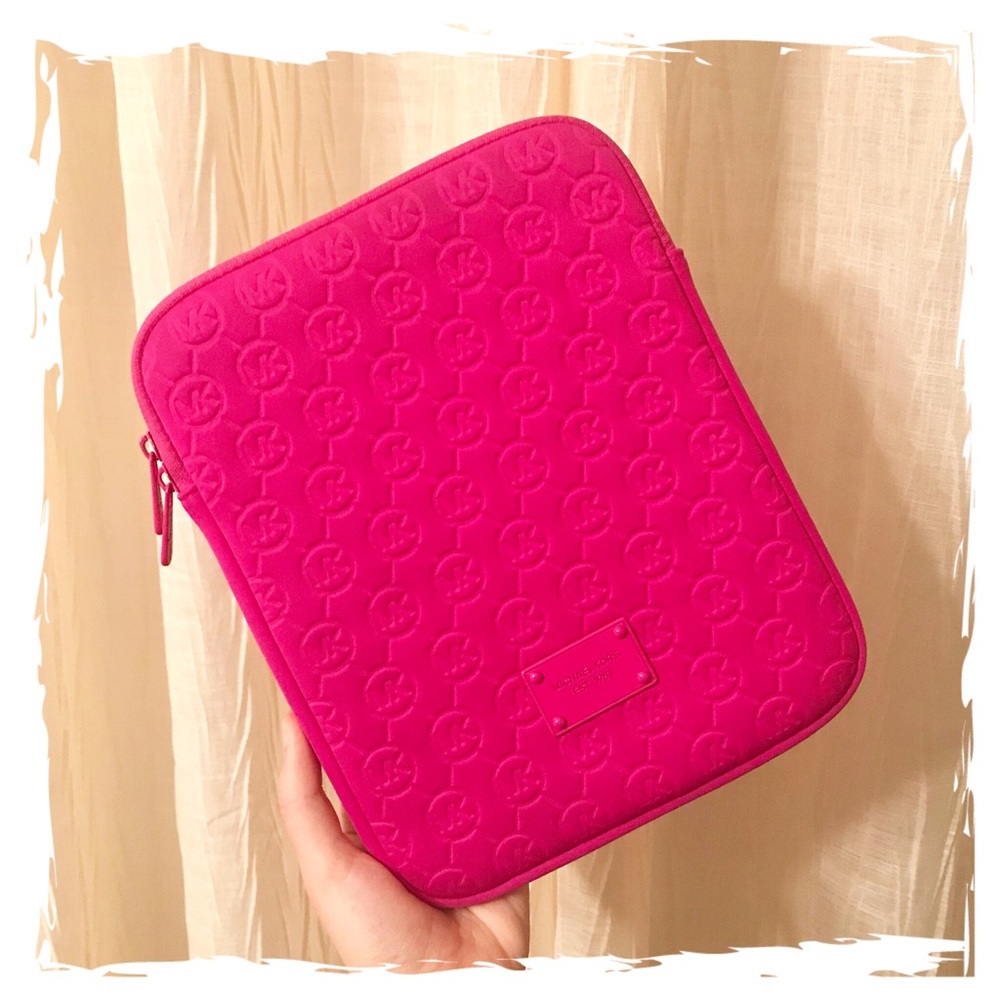 MICHAEL KORS iPad Sleeve Hot Pink